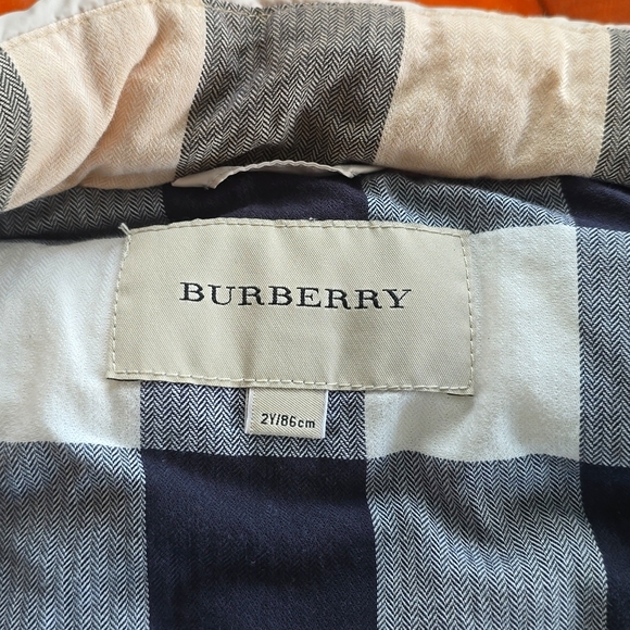 Burberry down vest 2T - Picture 2 of 3